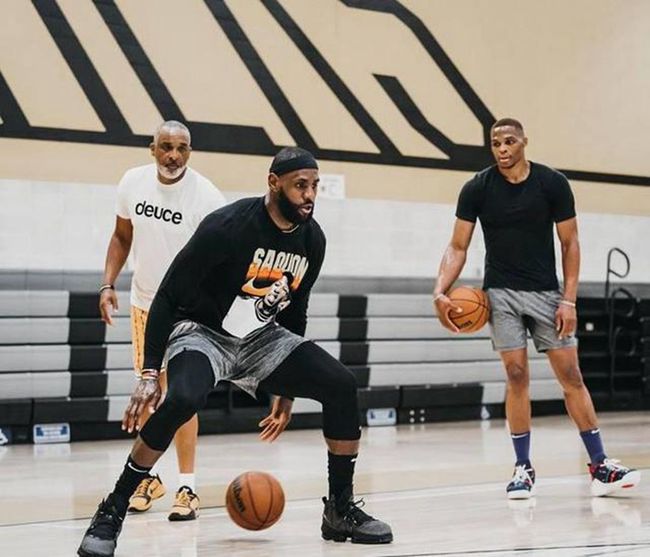 前场优势 前场优势