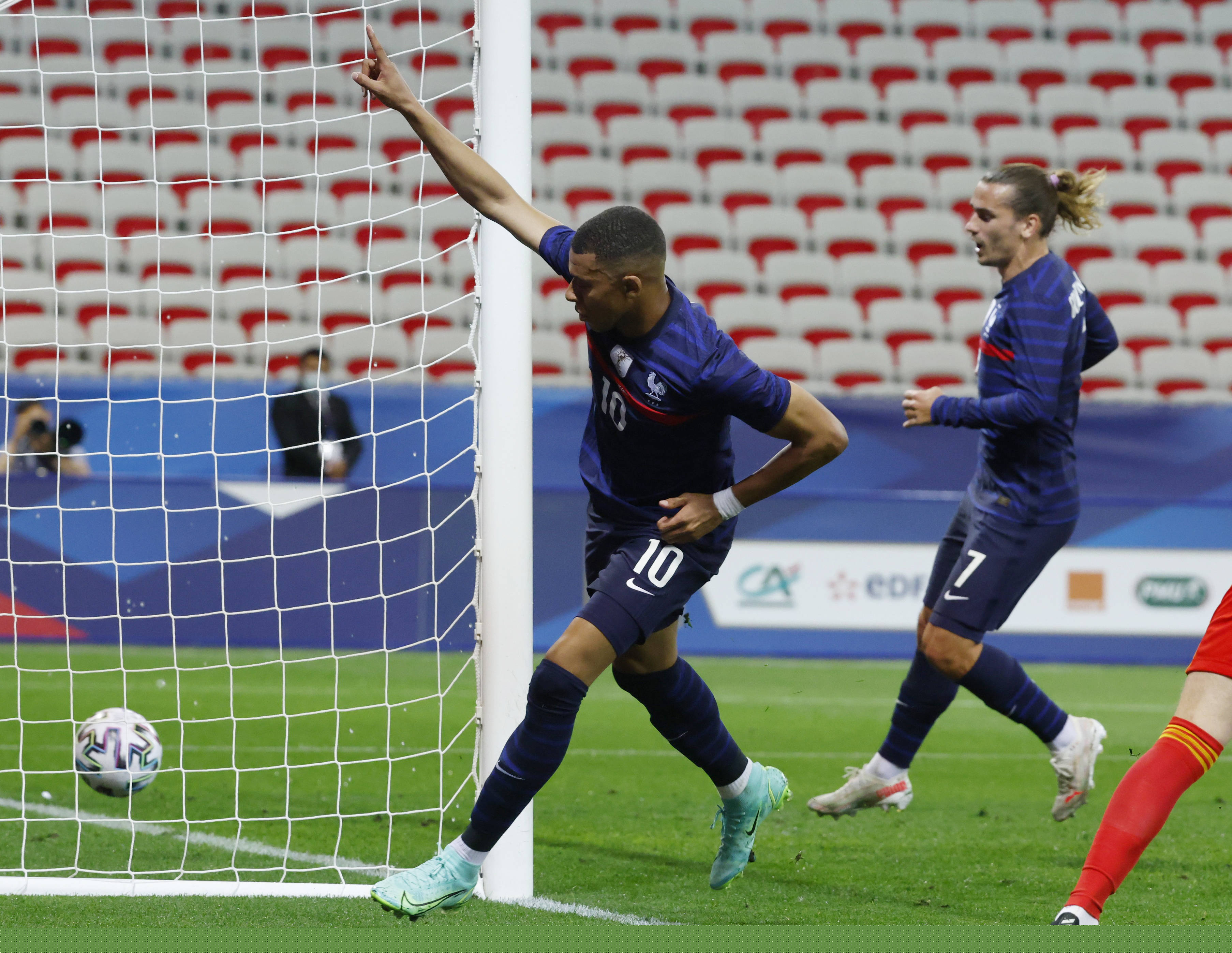 但低射门次 但低射门次