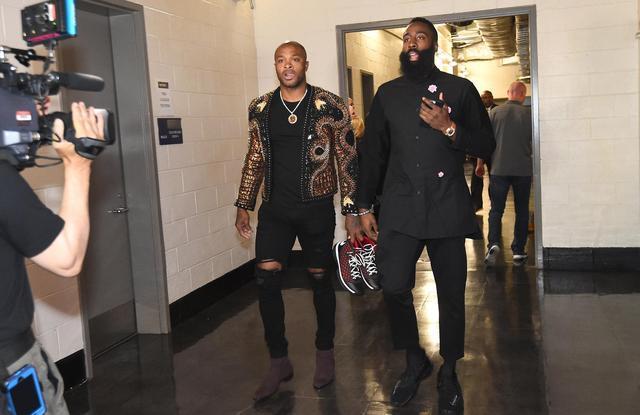 他通过回撤 他通过回撤