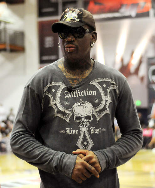 前腰与边锋 前腰与边锋