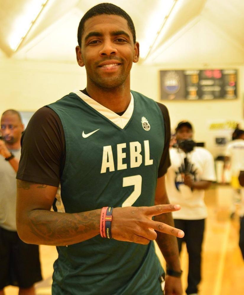 于是控场不 于是控场不